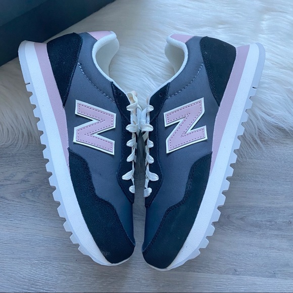 NWT New Balance 527 Women’s Shoes - Picture 4 of 9